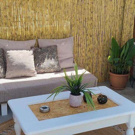 Namaste Family House Villa Pombia Exterior foto